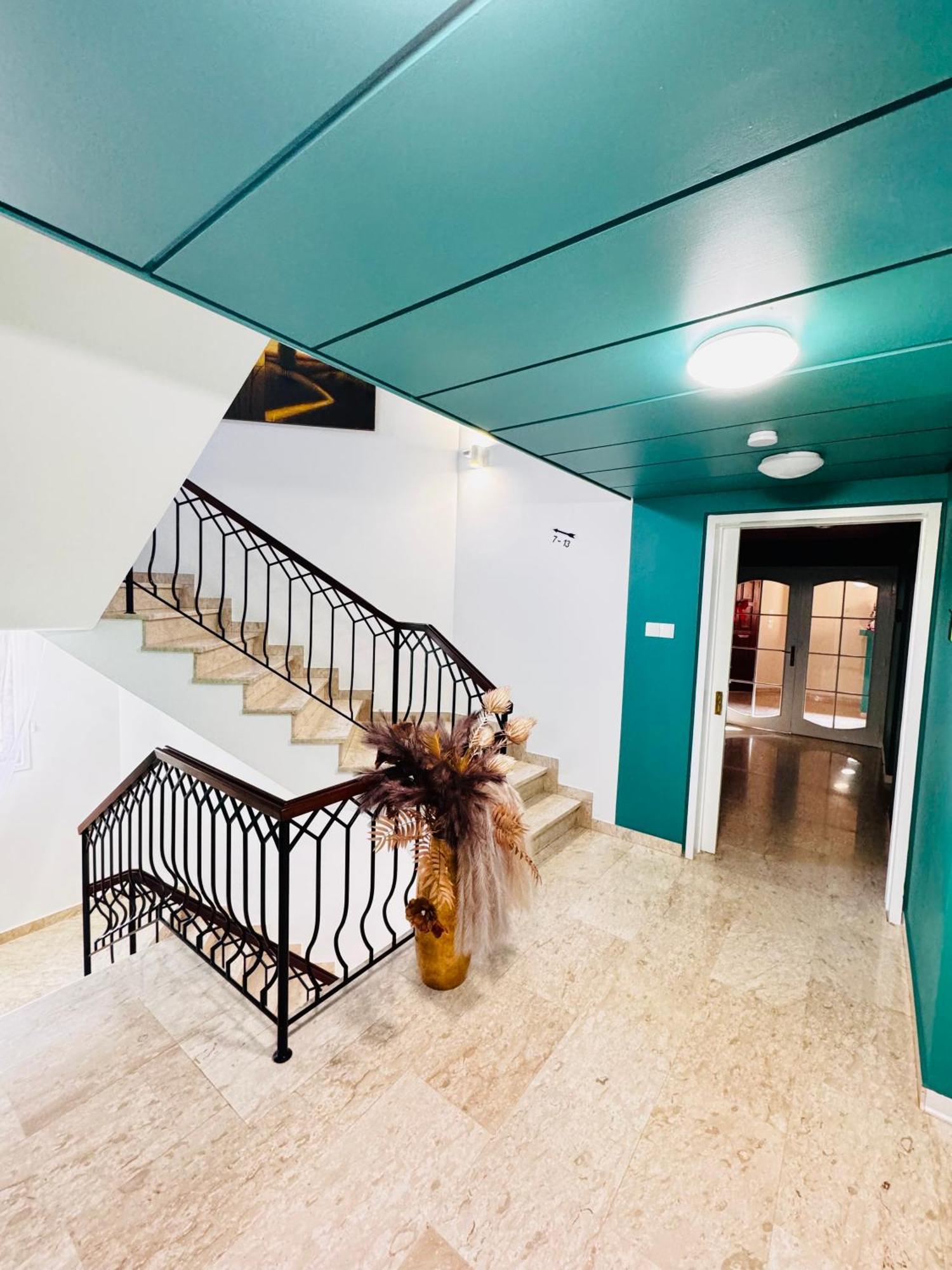 Apartment Modern Nr12 Private Kitchenette, Bathroom, Balcony